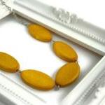 Chunky Wood Necklace in Mus..