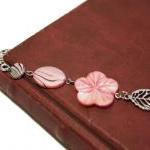 Beaded bookmark. Perfect gi..