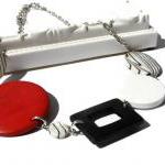 Chunky necklace in red, bla..
