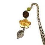 Bookmark with pendant. Bead..