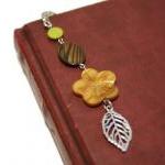 Bookmark with pendant. Bead..
