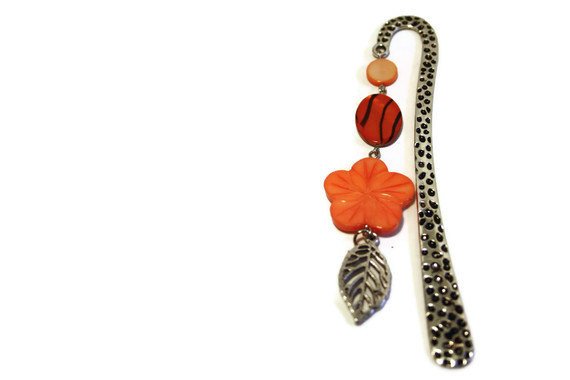Metal bookmark with pendant. Beaded tangerine orange bookmark. Ready to ship.