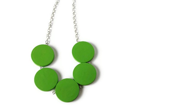 Green Necklace. Wood Bead Necklace in Leaf Green. Bright Color. Spring Fashion, Summer Fashion