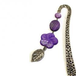 Beaded bookmark. Perfect gift for readers, teachers and any book lover. Purple shell beads. Ready to ship.