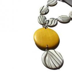 Chunky necklace in yellow, black and white lake shells and wood beads. Pendant necklace. Wood necklace.